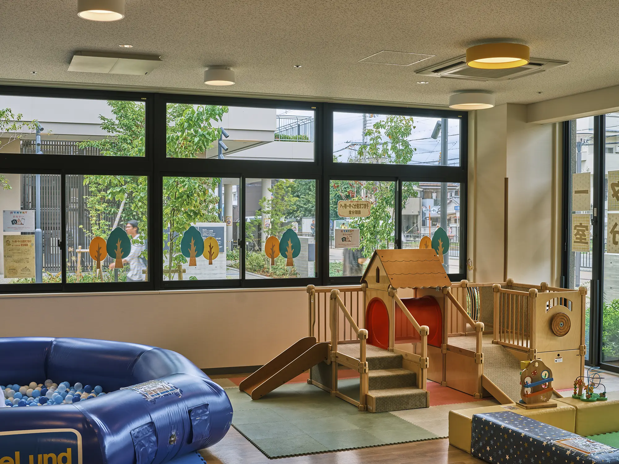 子育て支援センター