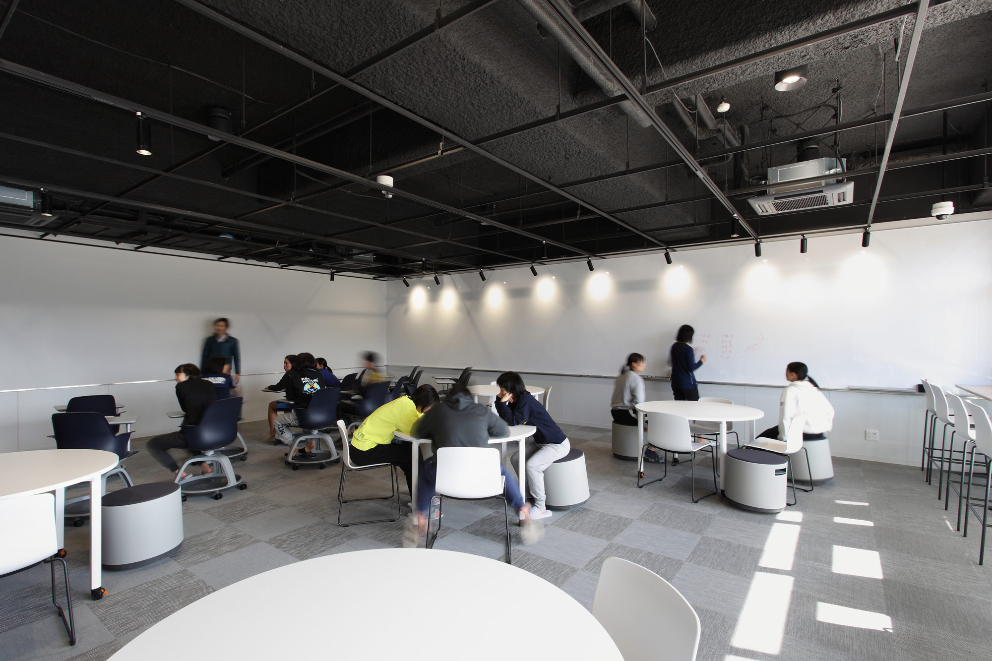 IPU環太平洋大学学生寮 Uni-Village - 株式会社 類設計室